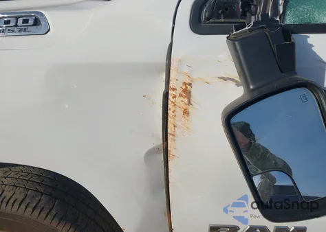 2019 Ram 1500 Big Horn/Lone Star 4X4 6'4 Box z USA, uszkodzony, nr VIN 1C6SRFBT9KN646059